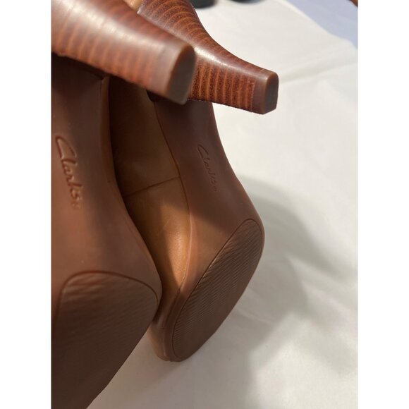 Clarks Tan Leather Peep-Toe Heels Size 8.5 - Picture 9 of 11
